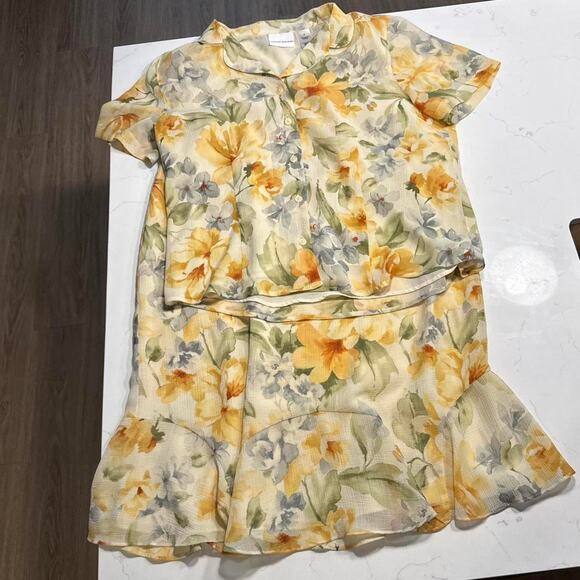 Vintage yellow and white floral - Picture 2 of 6